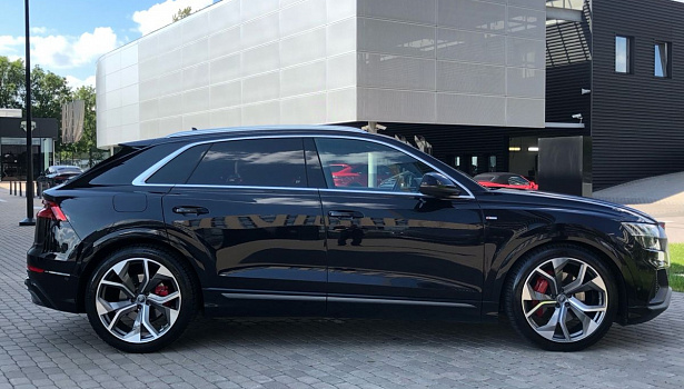 Audi Q8 3.0d 4WD Внедорожник (286 л.с.) фото 7