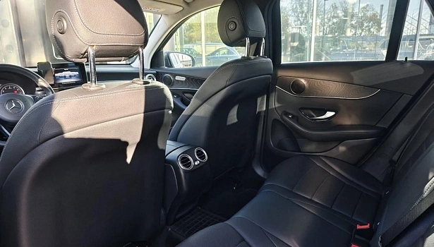 Mercedes-Benz GLC 250 4MATIC Внедорожник Особая серия (211 л.с.) фото 13