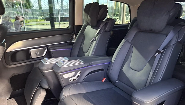 Mercedes-Benz V 2.0 CDI 4MATIC Минивэн Long (237 л.с.) фото 19