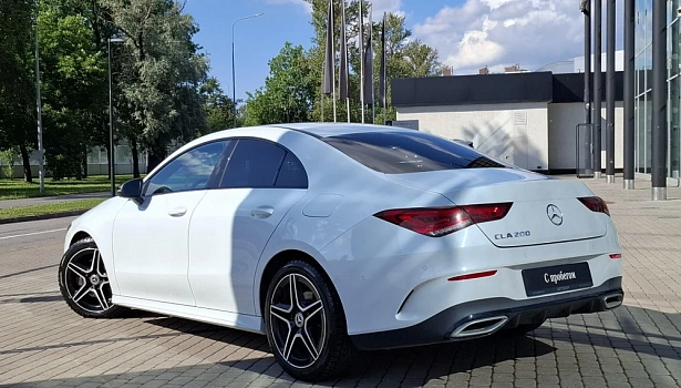 Mercedes-Benz CLA 200 Купе Sport (150 л.с.) фото 15