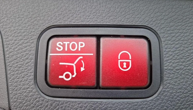 Mercedes-Benz GLC 300 4MATIC Внедорожник Sport Plus (249 л.с.) фото 17