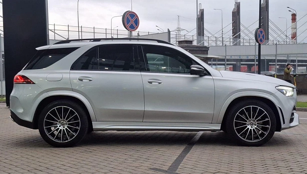 Mercedes-Benz GLE 350 d 4MATIC Внедорожник (272 л.с.) фото 6
