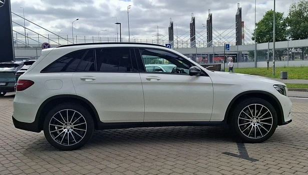 Mercedes-Benz GLC 300 4MATIC Внедорожник Sport Plus (245 л.с.) фото 7