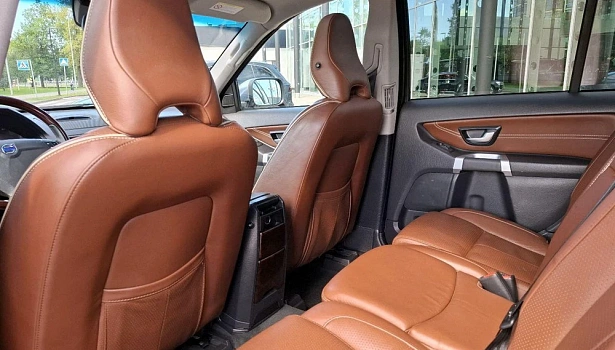Volvo XC90 2.5 4WD Внедорожник (5 мест) (210 л.с.) фото 13