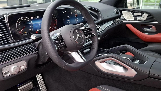 Mercedes-Benz GLE 300 d 4MATIC Внедорожник (269 л.с.) фото 10