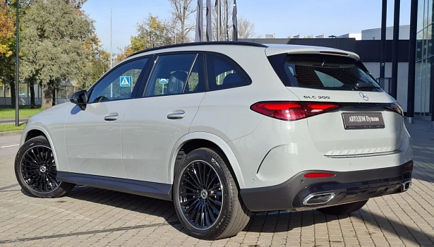 Mercedes-Benz GLC 2.0 4MATIC Внедорожник (258 л.с.) фото 3
