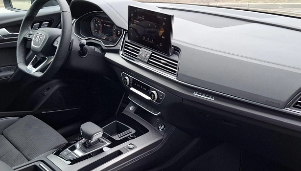 Audi Q5 Sportback 2.0hyb 4WD Внедорожник (299 л.с.) фото 11