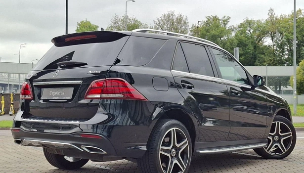 Mercedes-Benz GLE 350 d 4MATIC Внедорожник Особая серия (249 л.с.) фото 6