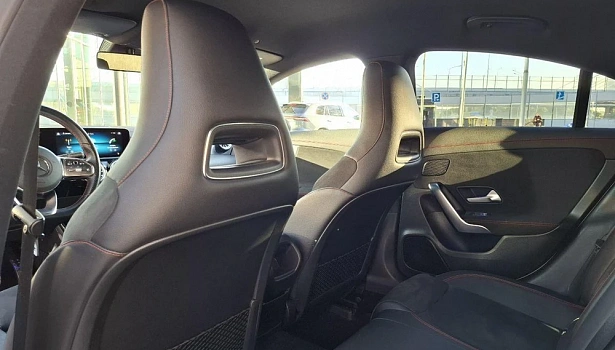 Mercedes-Benz CLA 200 Купе Sport (150 л.с.) фото 13