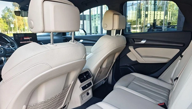 Audi Q5 Sportback 2.0 4WD Внедорожник Design (249 л.с.) фото 13