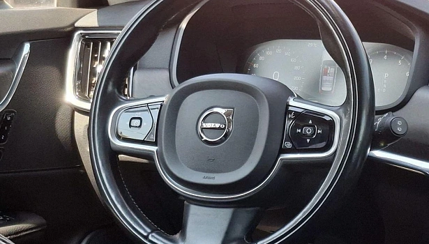 Volvo V90 Cross Country 2.0 4WD Универсал Plus (249 л.с.) фото 19
