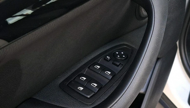 BMW X1 2.0d 4WD Внедорожник Advantage Plus (150 л.с.) фото 16