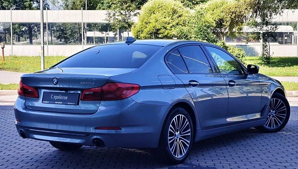 BMW 5 серии 520 d 4WD Седан Sport Line (190 л.с.) фото 6