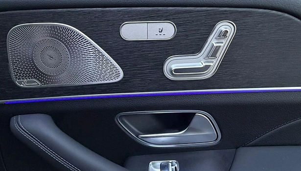 Mercedes-Benz GLE 300 d 4MATIC Внедорожник (269 л.с.) фото 21
