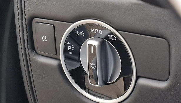 Mercedes-Benz AMG G 63 4MATIC Внедорожник (571 л.с.) фото 17