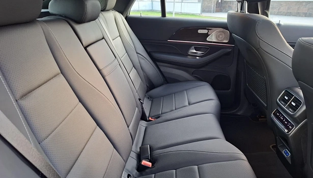 Mercedes-Benz GLE 3.0d 4MATIC Внедорожник 450 d 4MATIC (367 л.с.) фото 15