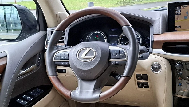 Lexus LX 5.7 4WD Внедорожник Superior (367 л.с.) фото 15
