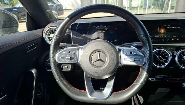 Mercedes-Benz CLA 200 Купе Sport (150 л.с.) фото 42