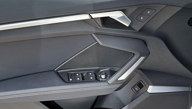Audi A3 1.5 4WD Хэтчбек (160 л.с.) фото 22