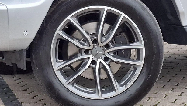Mercedes-Benz AMG G G d 4MATIC Внедорожник (367 л.с.) фото 14