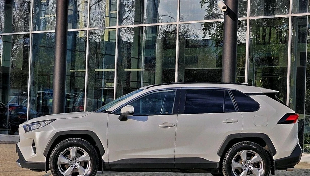 Toyota RAV4 2.0 4WD Внедорожник Prestige (149 л.с.) фото 3
