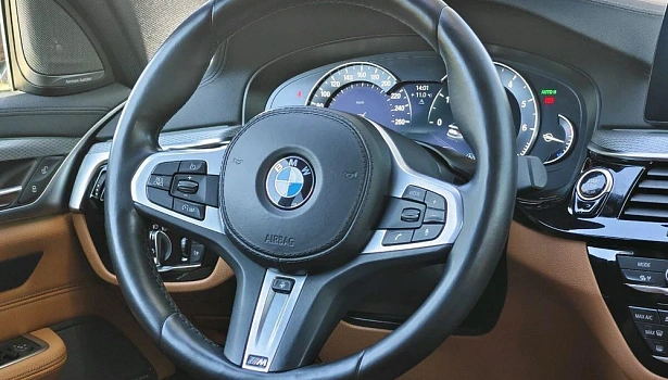 BMW 6 серии 630 4WD Лифтбек (249 л.с.) фото 20