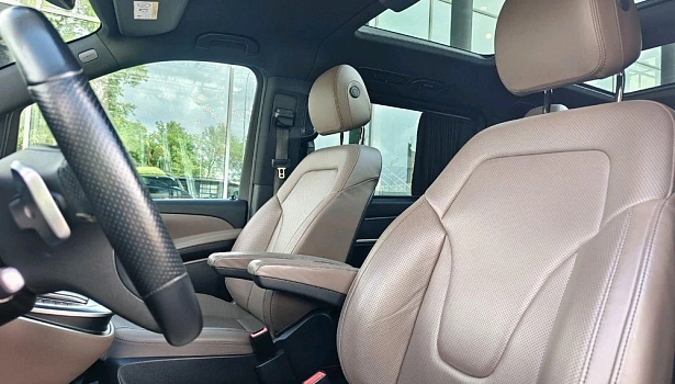 Mercedes-Benz V 300d 4MATIC Минивэн VIP Long (237 л.с.) Black фото 11