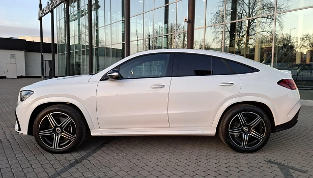 Mercedes-Benz GLE 300 d 4MATIC Внедорожник (269 л.с.) фото 3