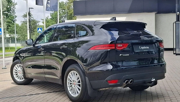Jaguar F-Pace 2.0d 4WD Внедорожник Prestige (180 л.с.) фото 4