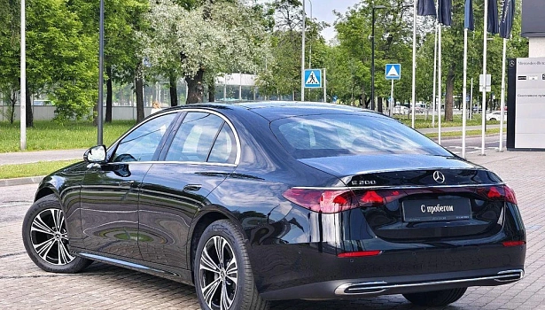 Mercedes-Benz E 2.0 Седан (204 л.с.) фото 4