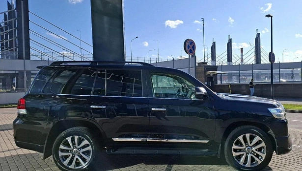 Toyota Land Cruiser 4.5d 4WD Внедорожник Люкс Safety (5 мест) (249 л.с.) фото 7