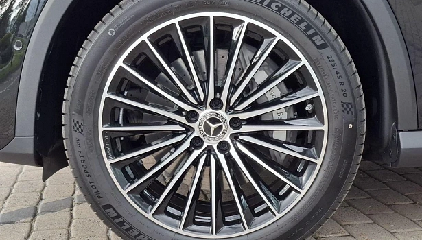 Mercedes-Benz GLC 2.0 4MATIC Внедорожник (258 л.с.) фото 29