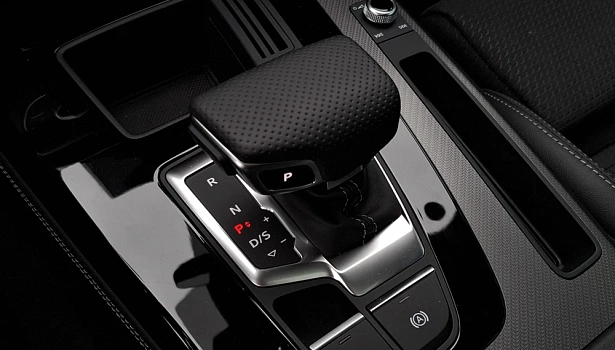 Audi Q5 Sportback 2.0hyb 4WD Внедорожник (299 л.с.) фото 21