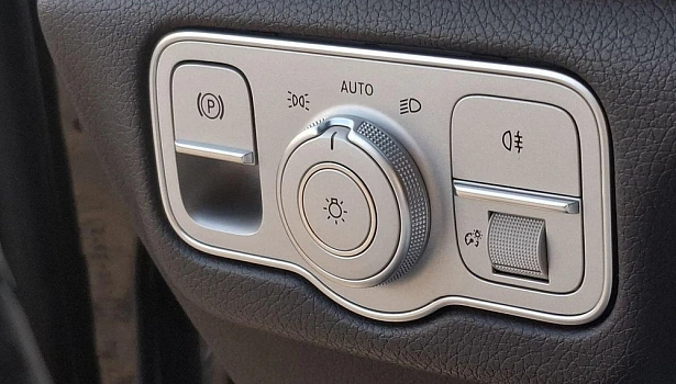 Mercedes-Benz GLE 300 d 4MATIC Внедорожник (269 л.с.) фото 16