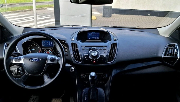 Ford Kuga 1.6 4WD Внедорожник Titanium (150 л.с.) фото 9