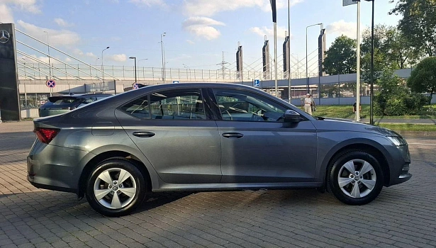 Skoda Octavia 1.4 4WD Лифтбек Active Plus (150 л.с.) фото 6