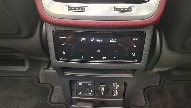 Hongqi E-HS9 99 4WD Внедорожник Luxury (405 кВт) фото 37