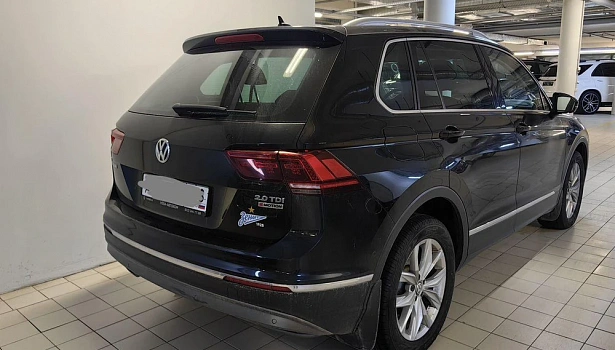 Volkswagen Tiguan 2.0d 4WD Внедорожник Highline (150 л.с.) фото 2