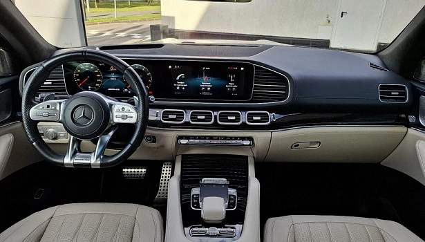 Mercedes-Benz AMG GLS 63 4MATIC Внедорожник (612 л.с.) фото 9