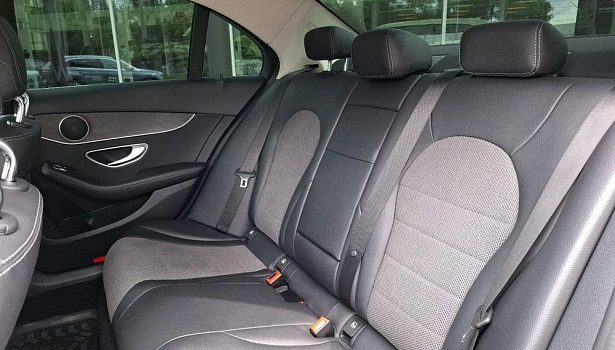 Mercedes-Benz C 180 Седан Premium (150 л.с.) фото 12