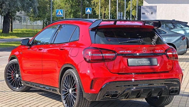 Mercedes-Benz AMG GLA 45 4MATIC Внедорожник Особая серия (381 л.с.) фото 2