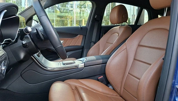 Mercedes-Benz GLC 300 d 4MATIC Внедорожник Sport (245 л.с.) фото 11