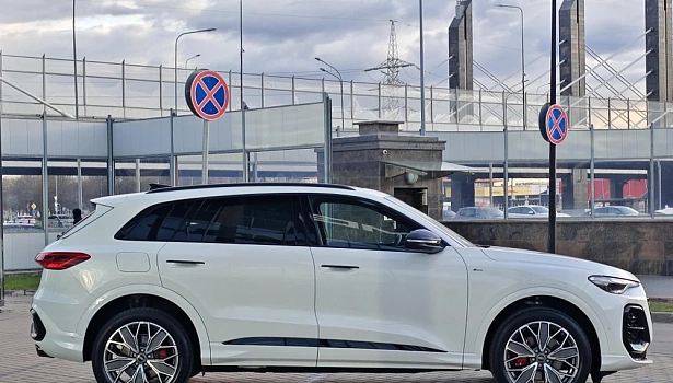 Audi Q5 2.0 4WD Внедорожник 40 TFSI Quattro (204 л.с.) фото 6