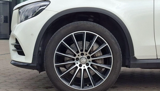 Mercedes-Benz GLC 300 4MATIC Внедорожник Sport Plus (245 л.с.) фото 15