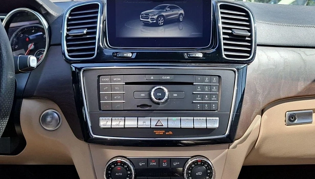 Mercedes-Benz GLE 350 d 4MATIC Внедорожник Особая серия (249 л.с.) фото 27