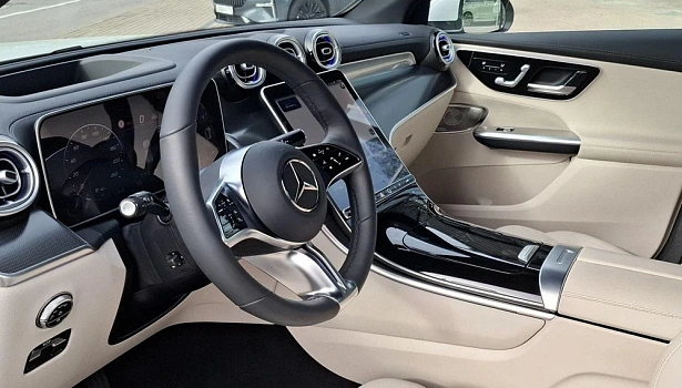 Mercedes-Benz GLC 2.0 4MATIC Внедорожник (258 л.с.) фото 10
