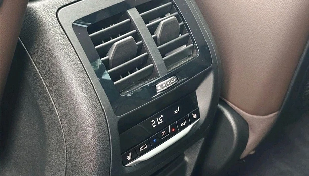 BMW X4 2.0 4WD Внедорожник (184 л.с.) фото 24