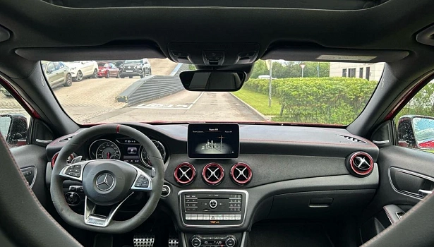 Mercedes-Benz AMG GLA 45 4MATIC Внедорожник Особая серия (381 л.с.) фото 28