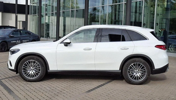 Mercedes-Benz GLC 2.0 4MATIC Внедорожник (258 л.с.) фото 3