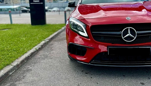 Mercedes-Benz AMG GLA 45 4MATIC Внедорожник Особая серия (381 л.с.) фото 31